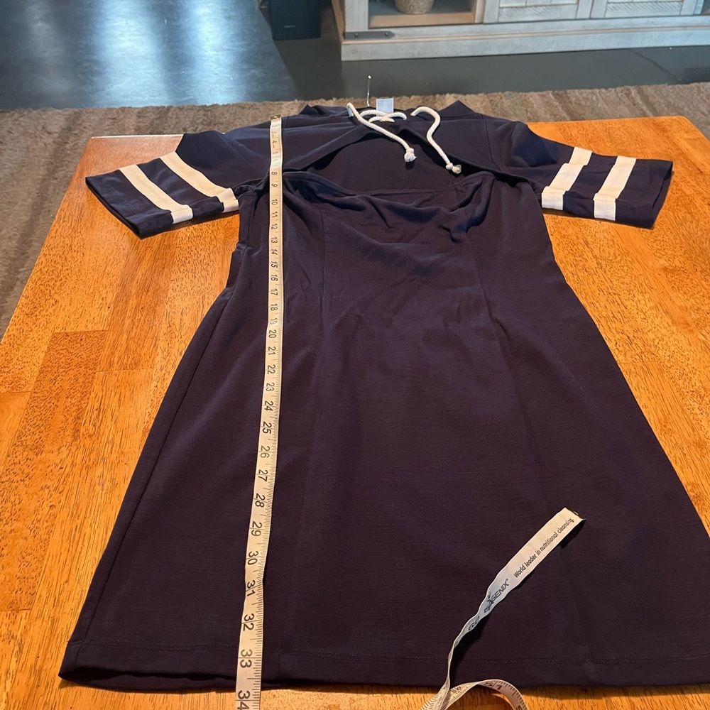 Venus Size M Navy Hooded Short-Sleeve Dress with Stripe Detail - Picture 7 of 7